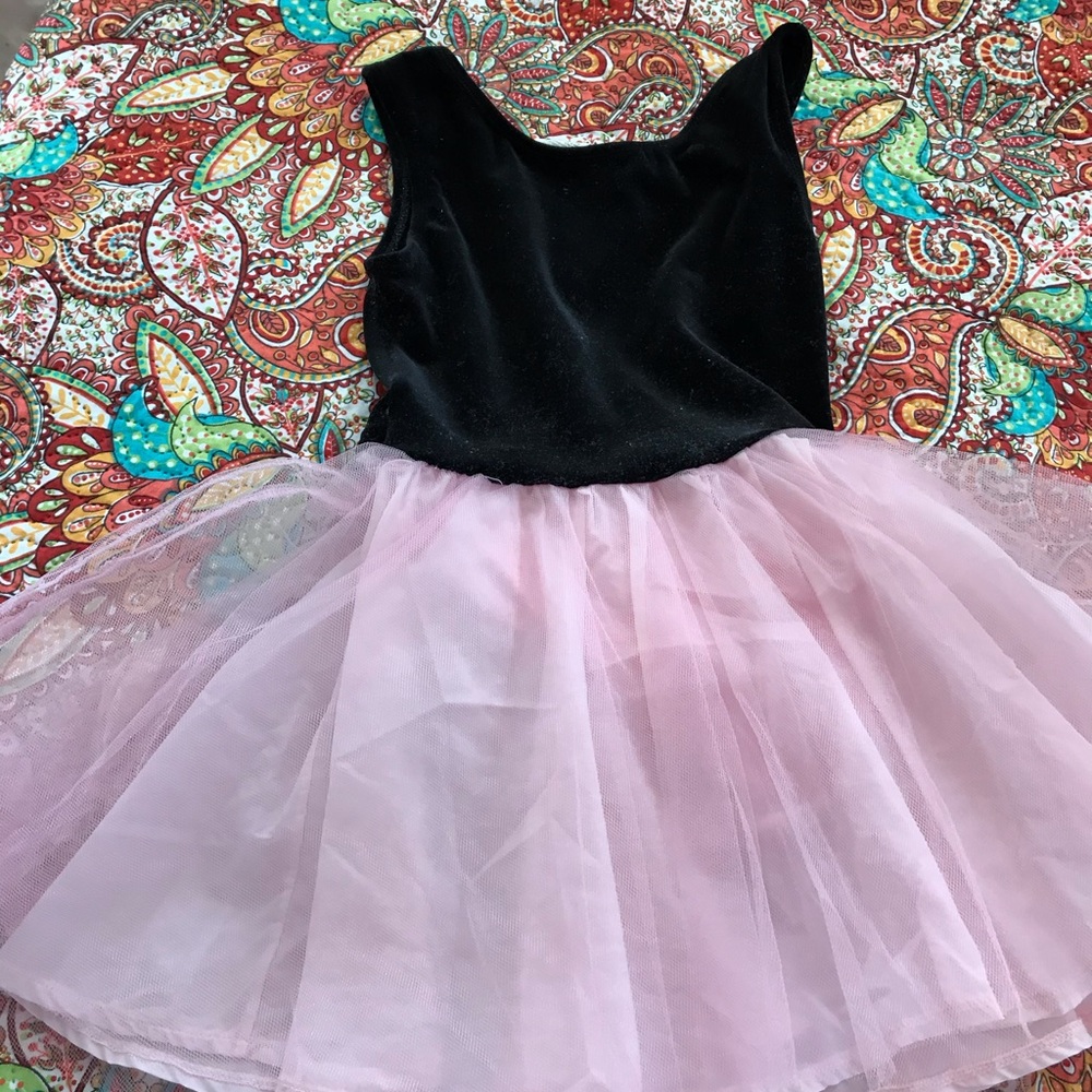 Dresses - Picture 4 of 5